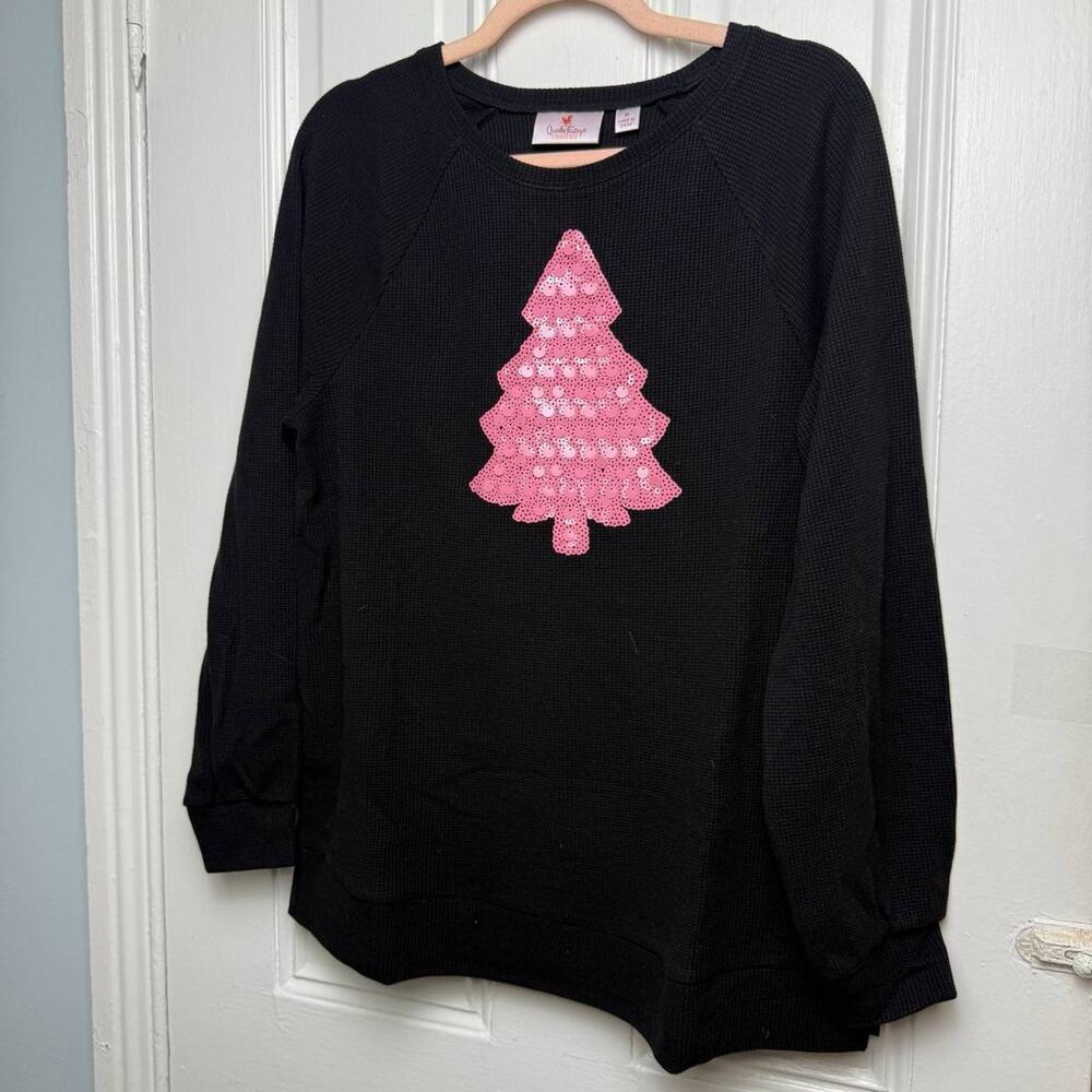 Quacker Factory Womens Medium Black Waffle Knit Pink Sequin Christmas Tree Top